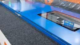 Распашные двери для чистых помещений